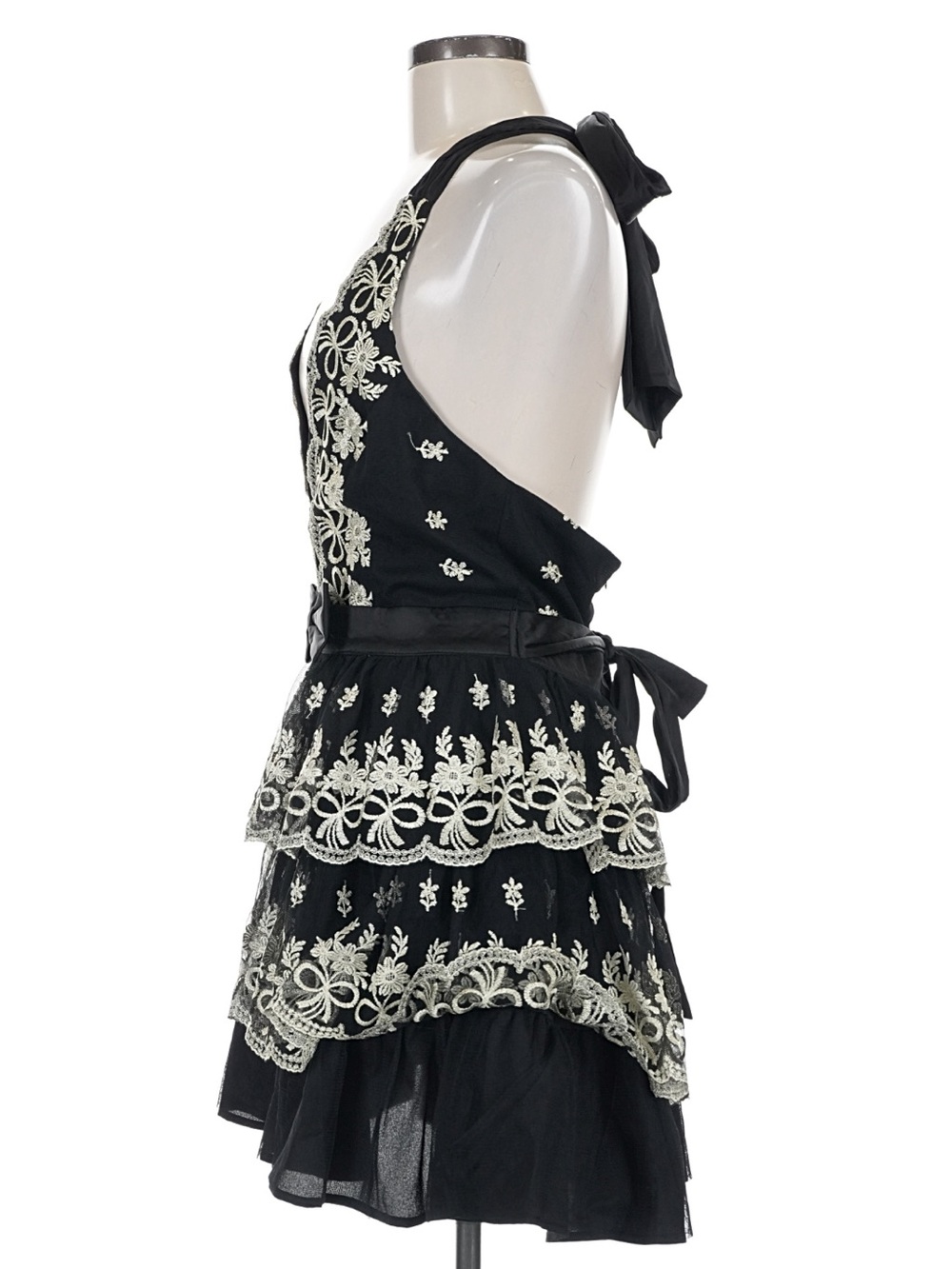 MABLE Black Ivory Embroidered Lace Halter Tiered Ruffle Mini Dress Backless Med. - Picture 4 of 7